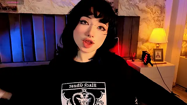Sienna Desiree online show from 05-06-26, 01:05