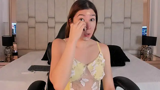 ElaRabbit online show from 03-11-26, 12:00