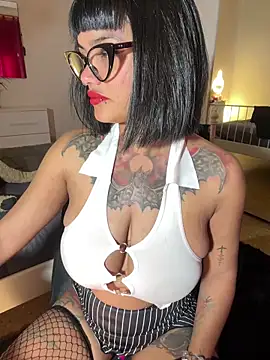 Snapshot of Tahero_98 chatting on 03-23-26, 04:22 Tahero 98 online show from 03-23-26, 04:22