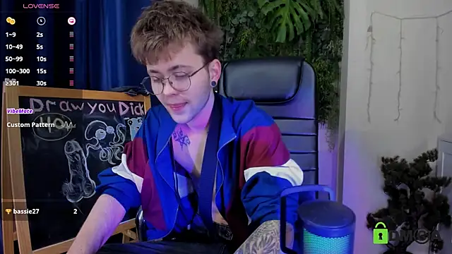 Tomas Norton online show from 03-18-26, 03:37