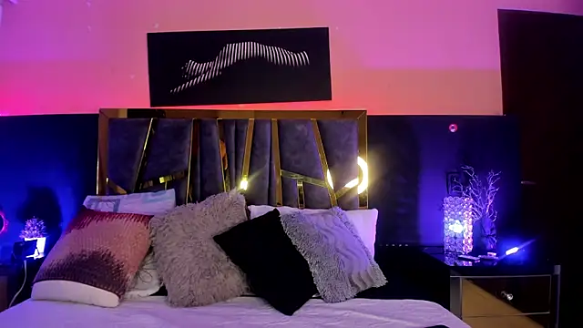 Snapshot of Chloe_Connor chatting on 03-27-26, 04:18 Chloe Connor online show from 03-27-26, 04:18