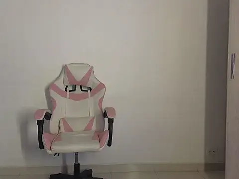 Daphne Grayy online show from 02-26-26, 12:26