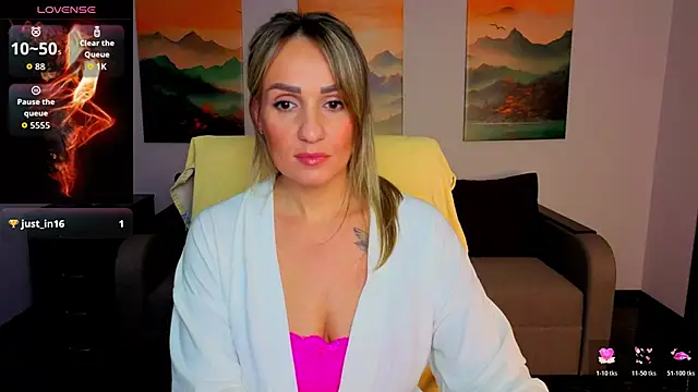 Snapshot of Alisa_Allisen chatting on 02-14-26, 01:19 Alisa Allisen online show from 02-14-26, 01:19