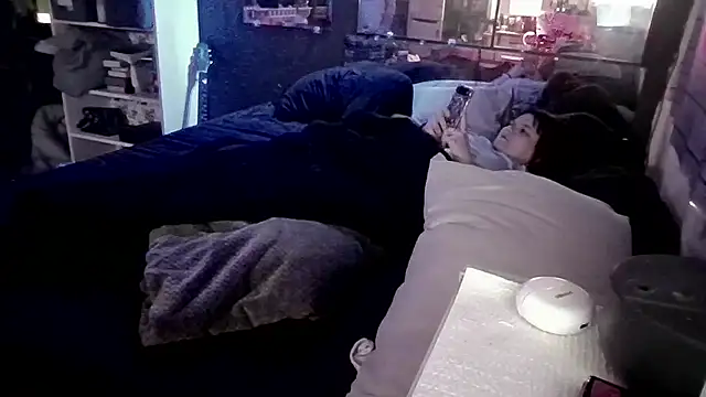 Bigbrowneyes25 online show from 03-02-26, 06:47