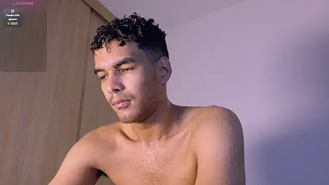 Pikashu7u7 online show from 03-26-26, 03:01