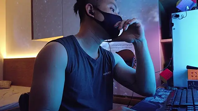 OnlyHand9x online show from 05-03-26, 04:57