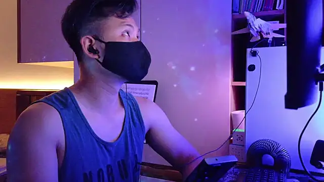 OnlyHand9x online show from 06-24-26, 05:01
