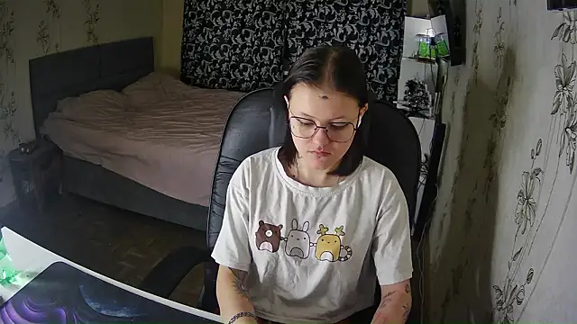 Withbeautyeyes online show from 01-18-26, 02:10