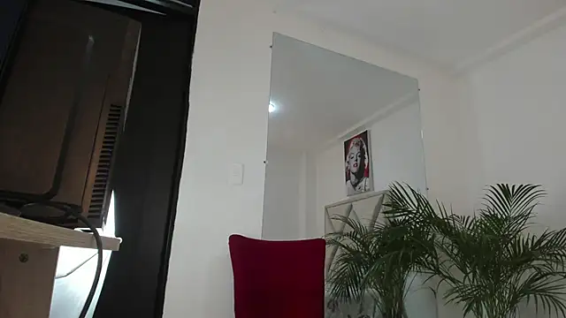 Snapshot of Liam_saint chatting on 03-25-26, 12:11 Liam saint online show from 03-25-26, 12:11