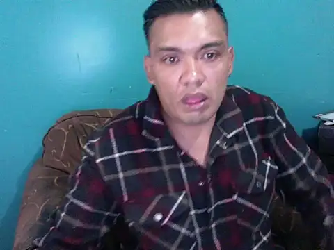 Snapshot of latinomoreno95 chatting on 02-12-26, 05:52 latinomoreno95 online show from 02-12-26, 05:52