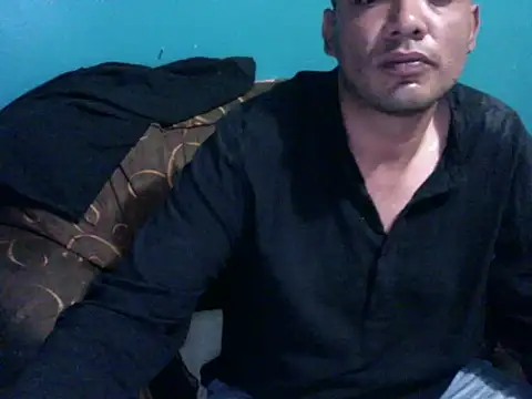 latinomoreno95 online show from 05-15-26, 11:12