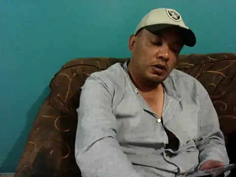 latinomoreno95 online show from 05-27-26, 05:26