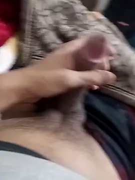 Snapshot of daksh__8_inche chatting on 01-06-26, 06:33 daksh 8 inche online show from 01-06-26, 06:33