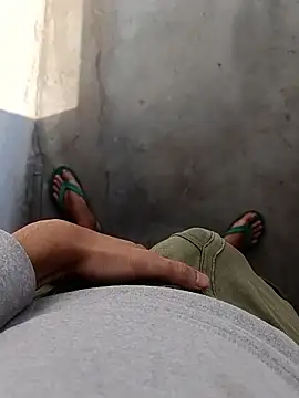 Snapshot of daksh__8_inche chatting on 01-12-26, 06:40 daksh 8 inche online show from 01-12-26, 06:40