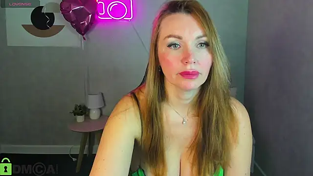 Marie Hayes online show from 03-06-26, 01:35