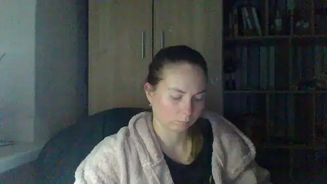 VikiLove765 online show from 02-02-26, 07:12