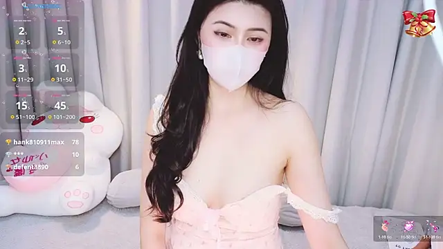 Snapshot of 1-Emma-1 chatting on 02-10-26, 12:37 1-Emma-1 online show from 02-10-26, 12:37