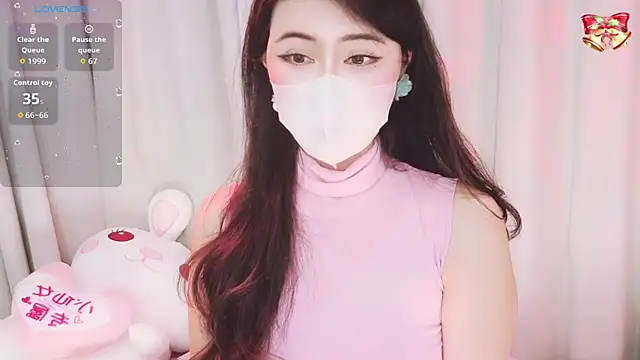 Snapshot of 1-Emma-1 chatting on 03-16-26, 11:09 1-Emma-1 online show from 03-16-26, 11:09