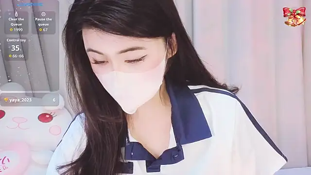 Snapshot of 1-Emma-1 chatting on 03-17-26, 11:19 1-Emma-1 online show from 03-17-26, 11:19