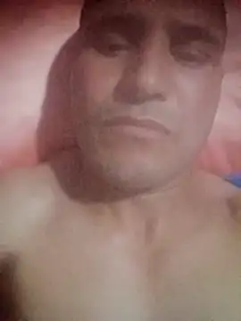 Snapshot of Yassine_1985 chatting on 07-08-26, 01:21 Yassine 1985 online show from 07-08-26, 01:21