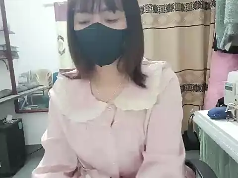 Snapshot of Heni6368 chatting on 03-14-26, 09:26 Heni6368 online show from 03-14-26, 09:26