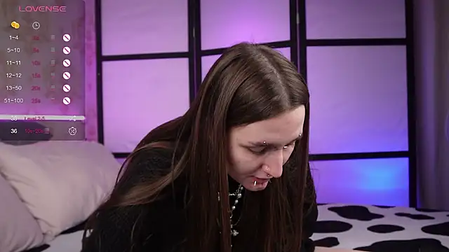 Snapshot of Alice_Goth chatting on 03-08-26, 08:40 Alice Goth online show from 03-08-26, 08:40