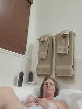 Snapshot of HotAzMilf chatting on 03-11-26, 06:19 HotAzMilf online show from 03-11-26, 06:19