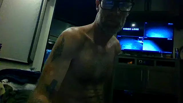 Snapshot of tittycum3636 chatting on 07-14-26, 05:01 tittycum3636 online show from 07-14-26, 05:01