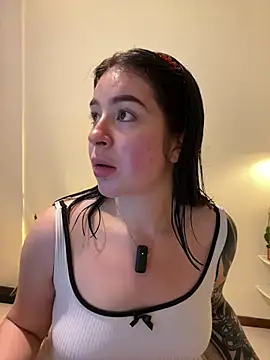 Snapshot of evelynrosess1 chatting on 07-07-26, 04:15 evelynrosess1 online show from 07-07-26, 04:15
