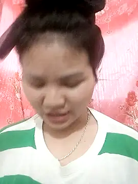 Snapshot of kira0021 chatting on 01-06-26, 01:15 kira0021 online show from 01-06-26, 01:15