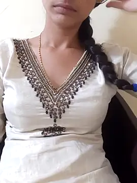 Snapshot of Kanchan7909 chatting on 07-10-26, 03:25 Kanchan7909 online show from 07-10-26, 03:25