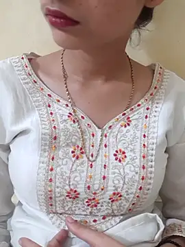 Snapshot of Kanchan7909 chatting on 08-05-26, 03:15 Kanchan7909 online show from 08-05-26, 03:15