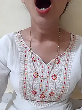 Snapshot of Kanchan7909 chatting on 08-08-26, 03:36 Kanchan7909 online show from 08-08-26, 03:36