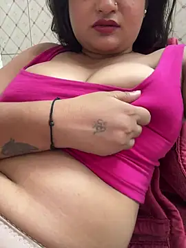 Snapshot of Curvy_Anaya chatting on 04-25-26, 05:43 Curvy Anaya online show from 04-25-26, 05:43