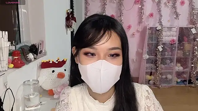 Snapshot of Tieu-May chatting on 03-08-26, 06:06 Tieu-May online show from 03-08-26, 06:06