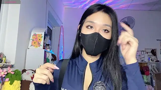 Tieu-May online show from 05-10-26, 12:10