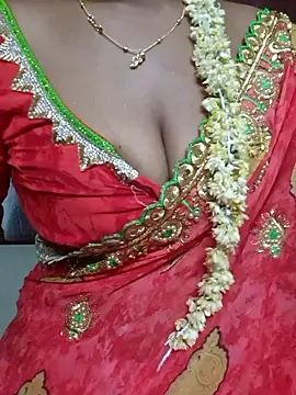 Snapshot of tamil-Diya90 chatting on 05-05-26, 07:00 tamil-Diya90 online show from 05-05-26, 07:00