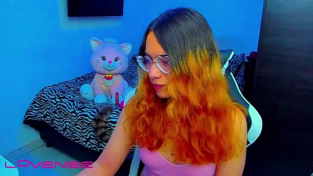 lillykittyyy online show from 04-30-26, 03:35