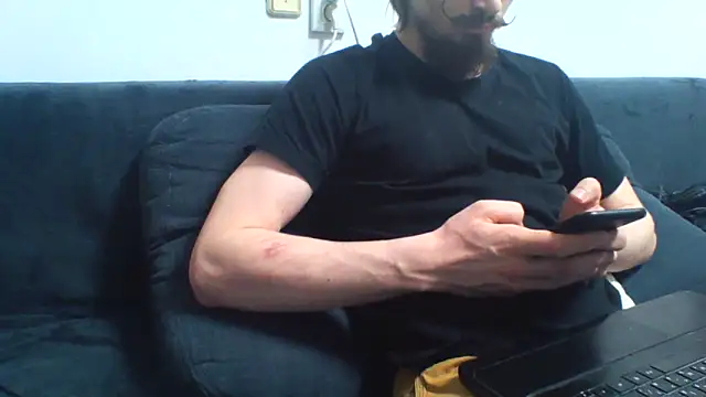 KaelNox online show from 05-17-26, 03:19