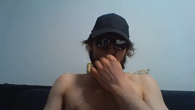Snapshot of KaelNox chatting on 06-14-26, 07:27 KaelNox online show from 06-14-26, 07:27
