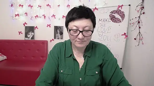 EmilyL0ve online show from 03-01-26, 07:16