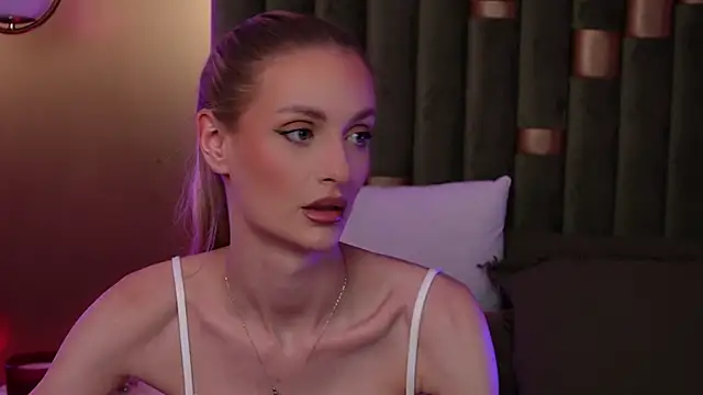 Snapshot of AmeliaAngel chatting on 03-04-26, 08:26 AmeliaAngel online show from 03-04-26, 08:26