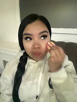 Liaevans   online show from 01-17-26, 09:58