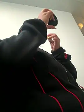 Liaevans   online show from 01-19-26, 11:25