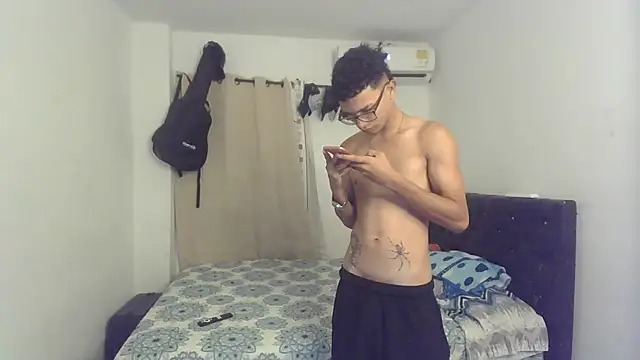 pocket loversxxx online show from 04-08-26, 03:39