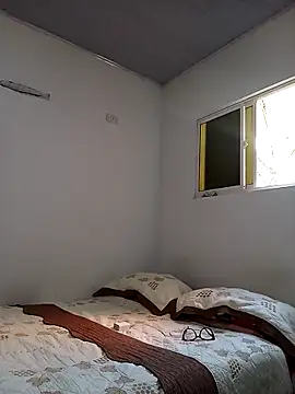 Snapshot of IIv0ryN0IIReX-XX chatting on 02-12-26, 02:23 IIv0ryN0IIReX-XX online show from 02-12-26, 02:23