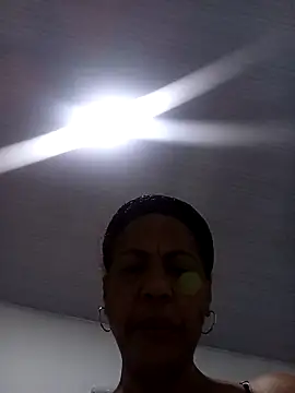 Snapshot of IIv0ryN0IIReX-XX chatting on 02-26-26, 11:42 IIv0ryN0IIReX-XX online show from 02-26-26, 11:42