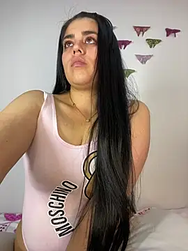 sophyy white online show from 07-25-26, 06:00