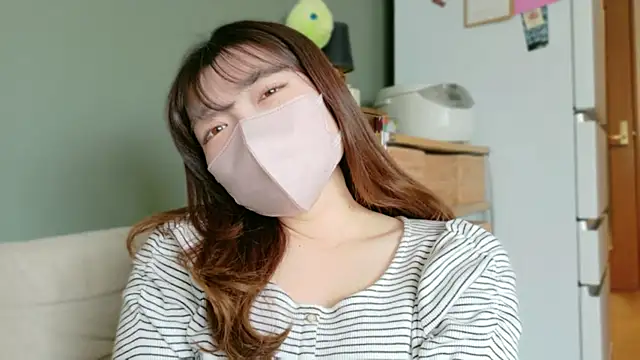   Yui  online show from 03-06-26, 01:46