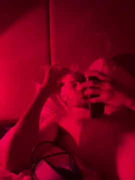 Snapshot of cloudyplay661 chatting on 03-21-26, 12:54 cloudyplay661 online show from 03-21-26, 12:54